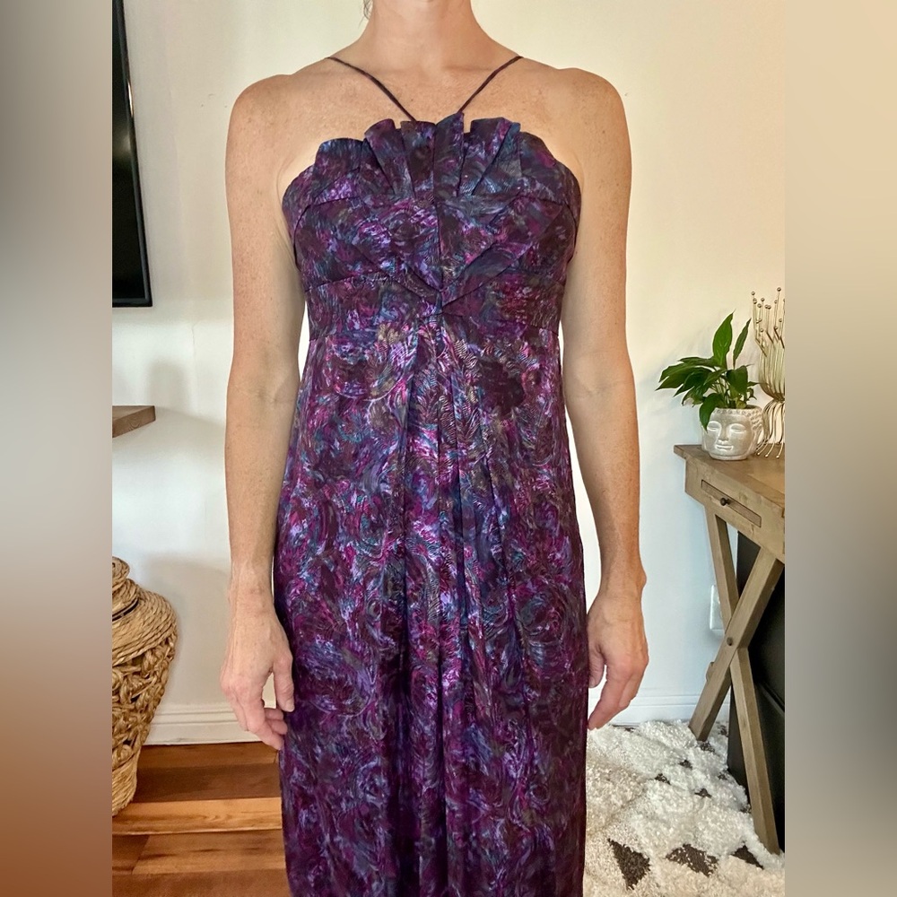 Max Azria floor length gown in rich purple. Size 10 - Picture 5 of 6